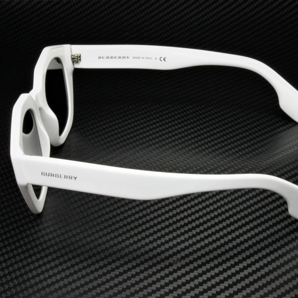 Burberry White 46mm Sunglasses - Picture 2 of 5